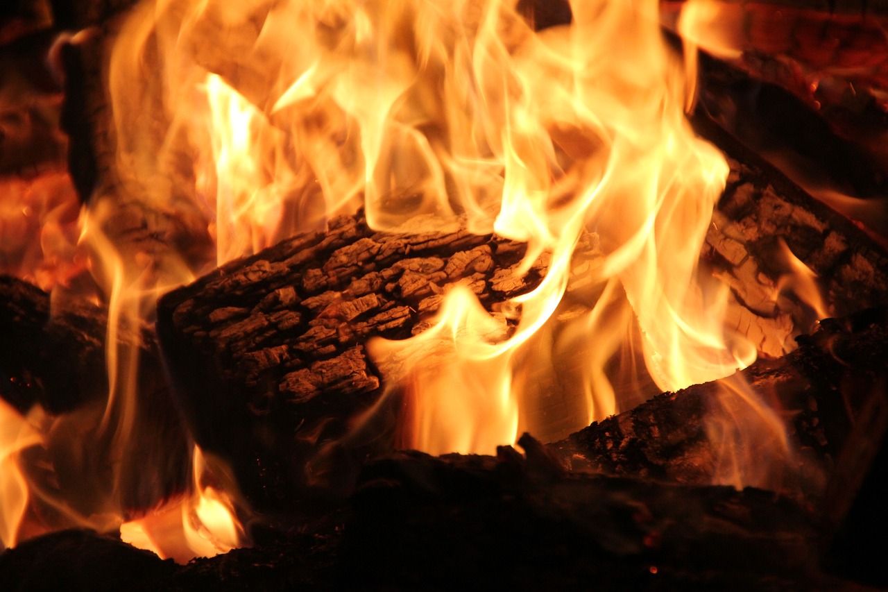 Professional Fireplace Cleaning Services In Corona Del Mar California